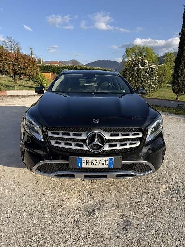 Usata Mercedes GLA180 Business 109 CV (80 kW) 2018 SUV