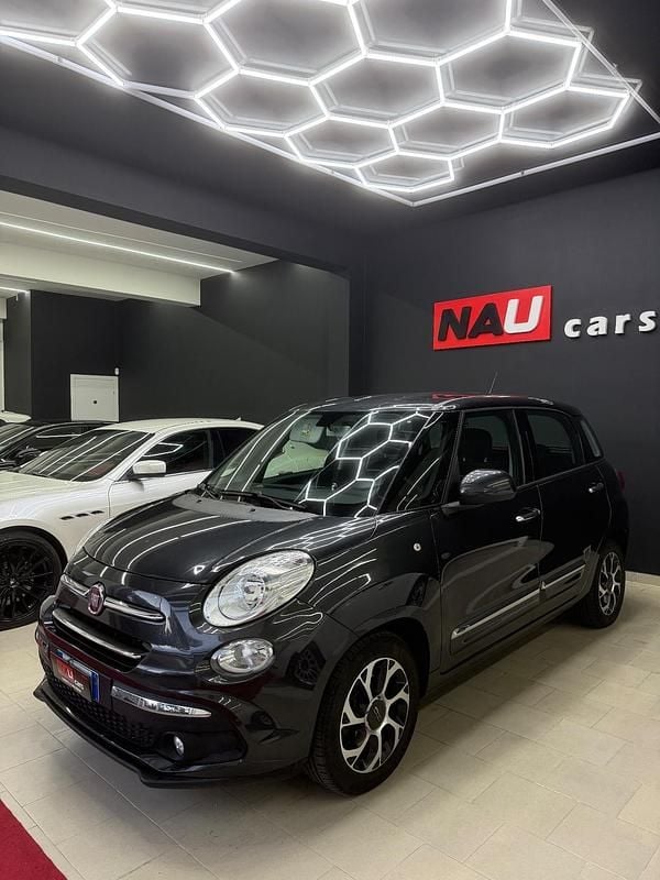 Nero Usata 2018 Fiat 500L Lounge Monovolume | 8900 € (Buon prezzo) - Immagine 1/4