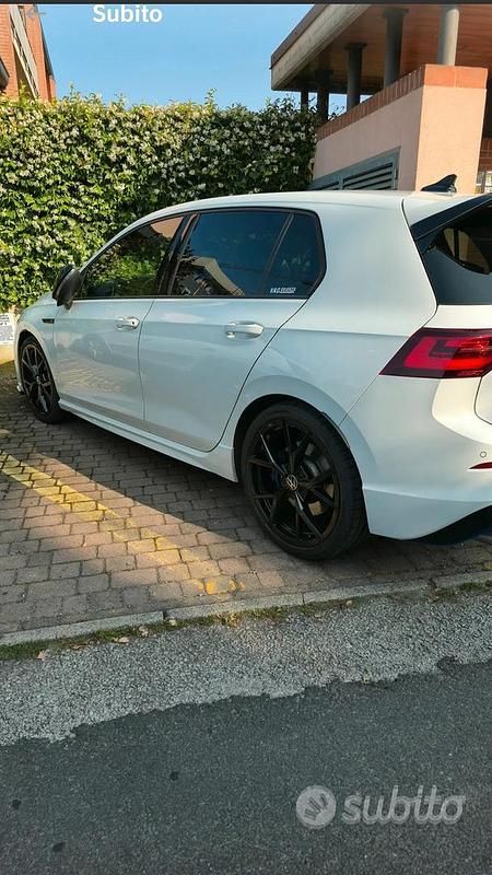 Usata VW Golf VII R 390 CV (286 kW) 2021 Bianco Utilitaria