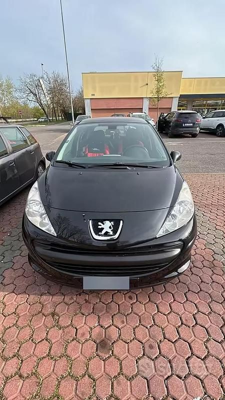 Usata Peugeot 207 90 CV (66 kW) 2009 Nero Berlina