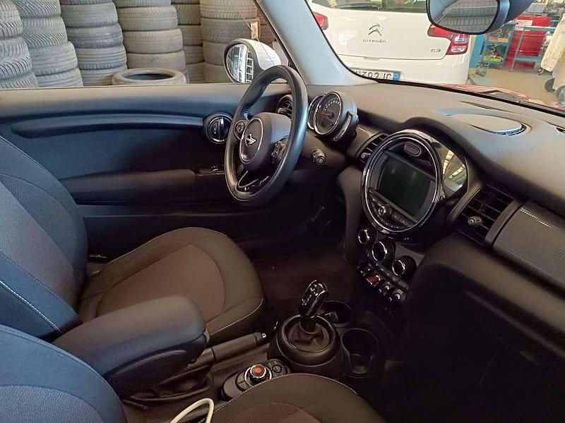 Usata Mini Cooper D 116 CV (85 kW) 2018 Rosso Utilitaria