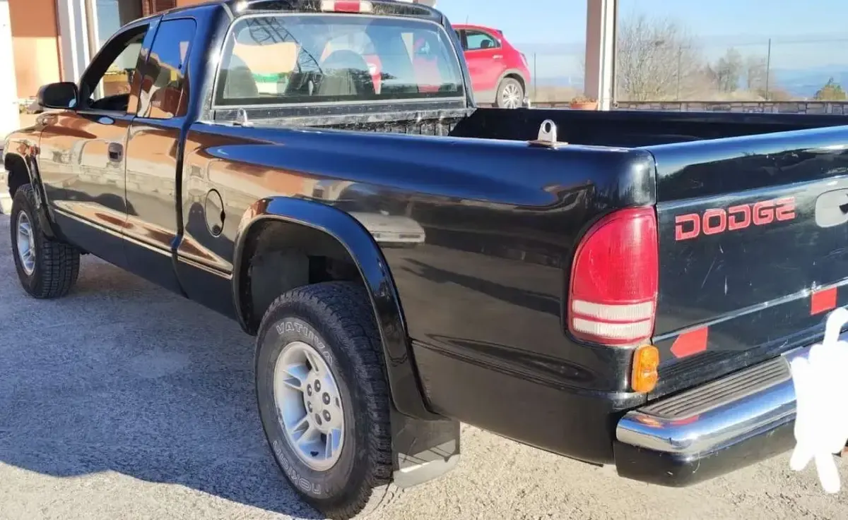 Usata Dodge Dakota 230 CV (169 kW) 1999 Nero Pick-up