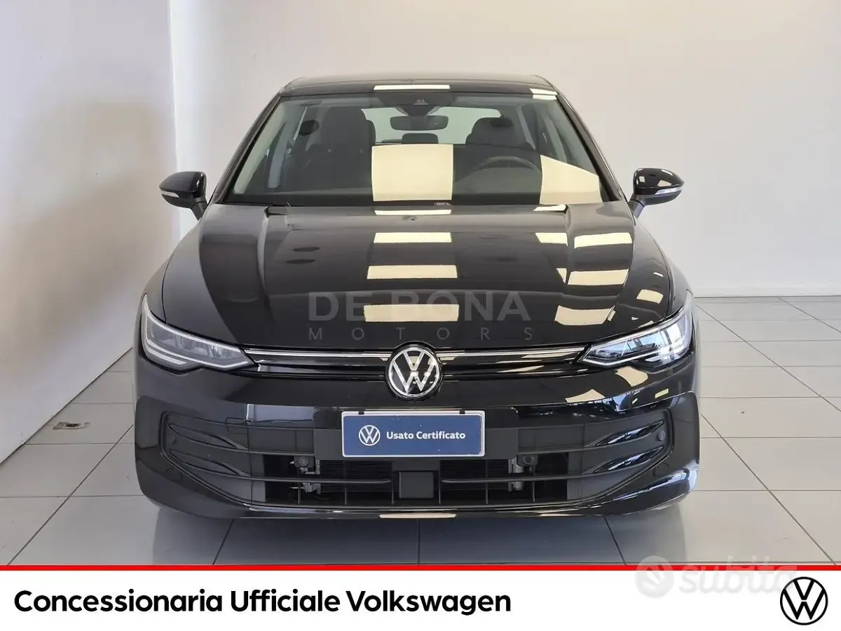 Brugt VW Golf VIII Life 116 HK (85 kW) 2025 Sort Hatchback