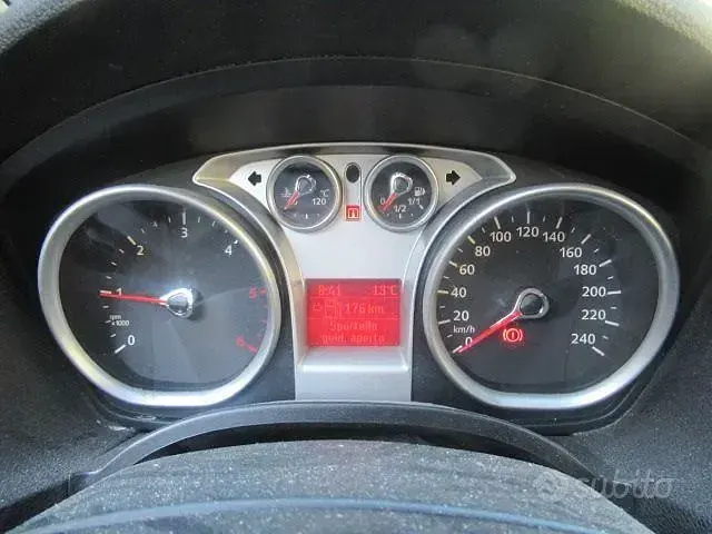 Begagnad Ford C-MAX 90 HK (66 kW) 2008 Minibuss