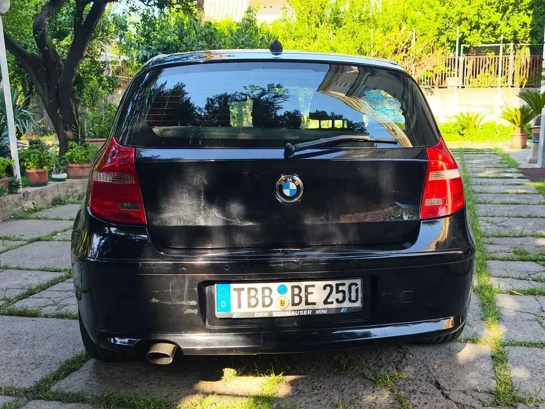 Usata BMW 118 143 CV (105 kW) 2009 Nero Utilitaria