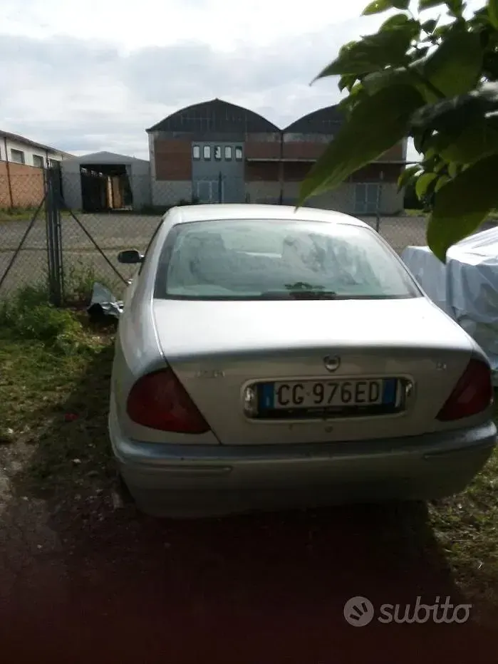 Usata Lancia Lybra 150 CV (110 kW) 2003 Berlina