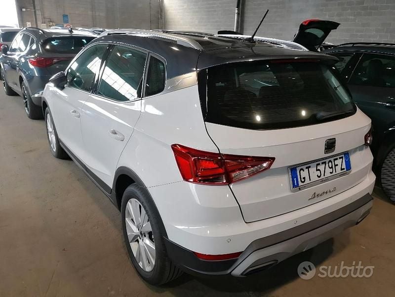 Usata Seat Arona Xperience 115 CV (84 kW) 2024 Bianco SUV