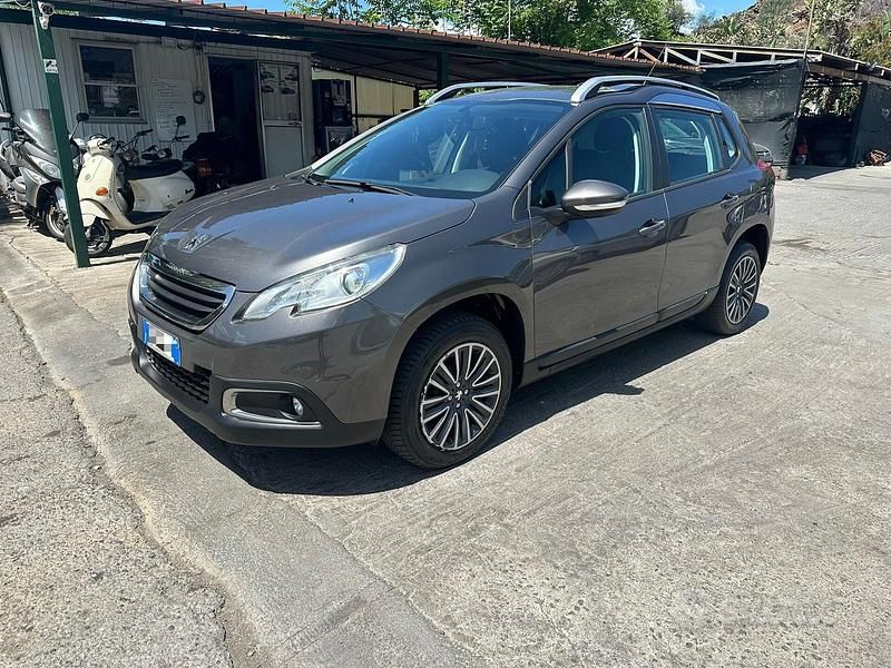 Usata Peugeot 2008 Allure 120 CV (88 kW) 2016 Marrone SUV