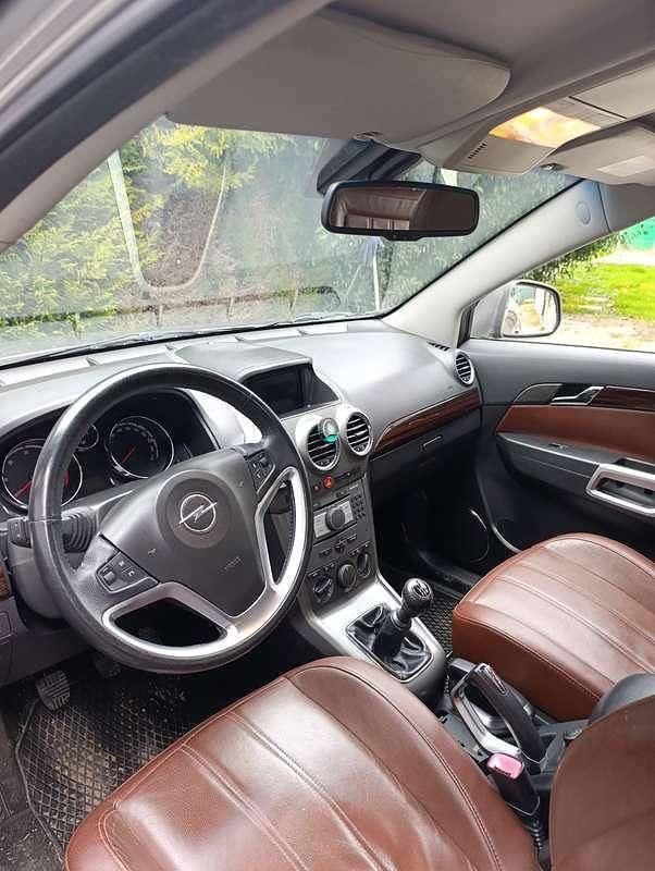 Usata Opel Antara Cosmo 150 CV (110 kW) 2007 Argento SUV