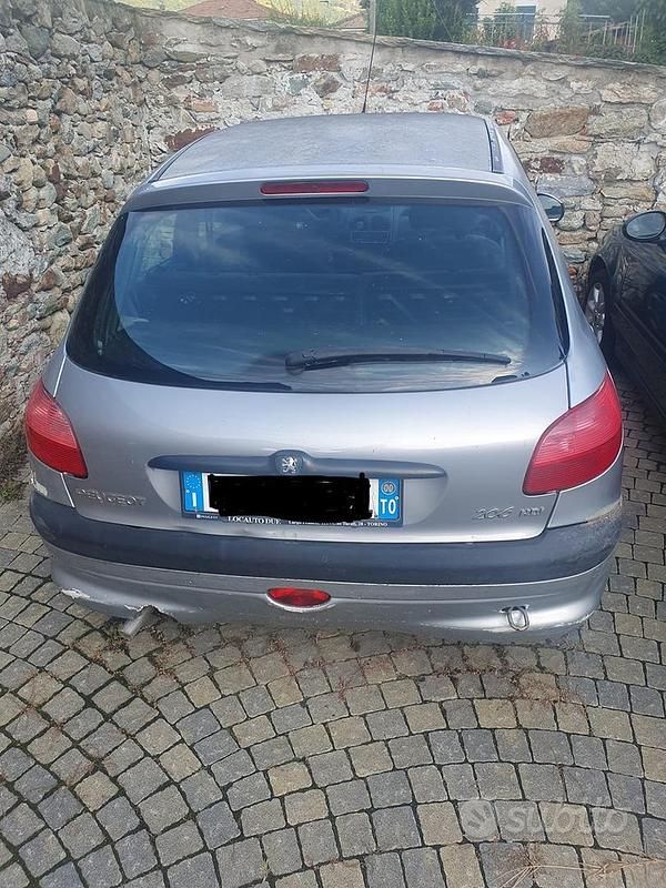 Usata Peugeot 206 60 CV (44 kW) 2000 Berlina
