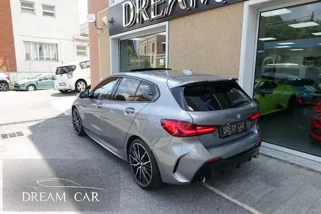 Usata BMW 120 M Sport 190 CV (139 kW) 2020 Grigio metallizzato Utilitaria