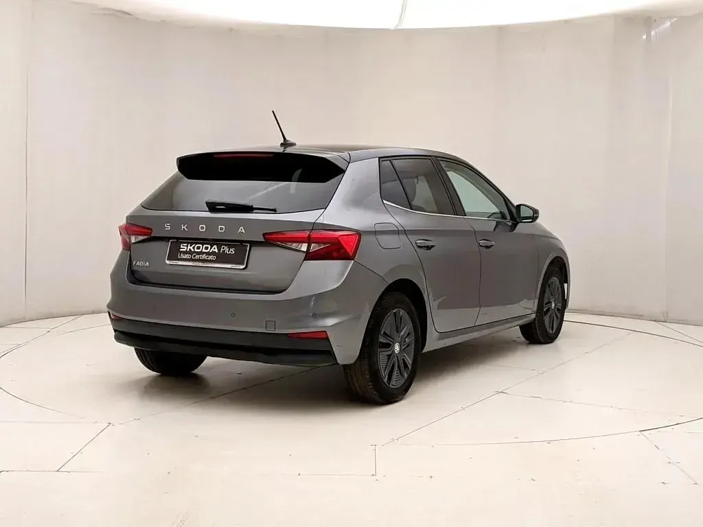 Käytetty Skoda Fabia Style 80 HP (58 kW) 2024 Valkoinen Viistoperä