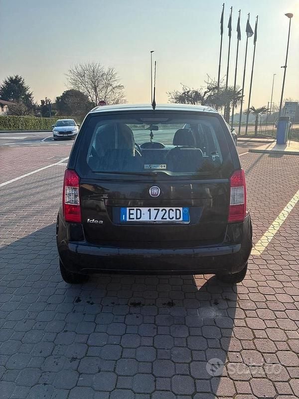 Usata Fiat Idea 80 CV (58 kW) 2010 Nero Monovolume