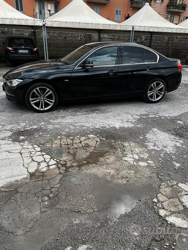 Usata BMW 316 Luxury Line 116 CV (85 kW) 2012 Nero Berlina