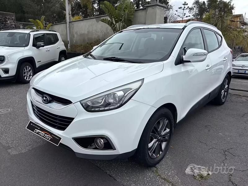 Usata Hyundai ix35 Xpossible 115 CV (84 kW) 2015 Bianco SUV
