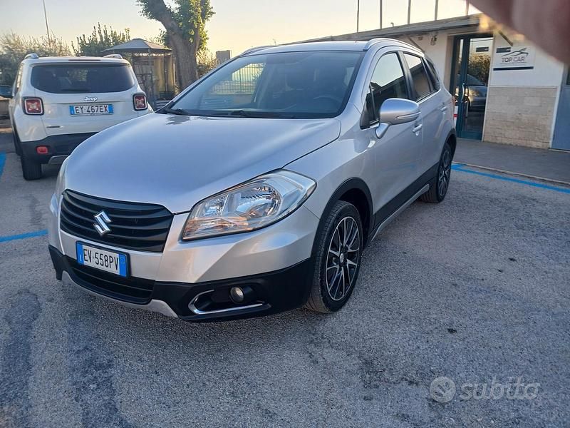 Argento Usata 2014 Suzuki SX4 S-Cross Tre volumi | 5990 € (Buon prezzo) - Immagine 1/4