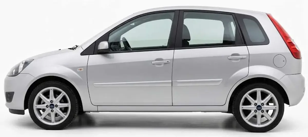 Usata Ford Fiesta Titanium 80 CV (58 kW) 2007 Argento Utilitaria