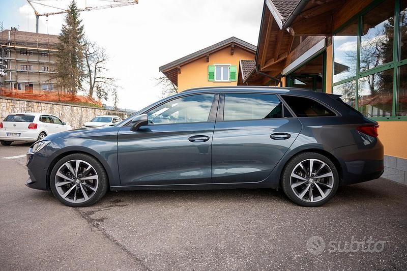 Usata Seat Leon 4Drive 150 CV (110 kW) 2022 Grigio Station wagon