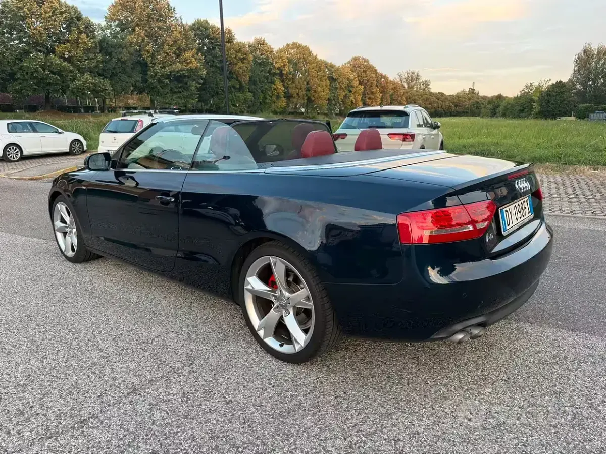 Usata Audi A5 Cabriolet S-Line 170 CV (125 kW) 2010 Bluazzurro Cabrio