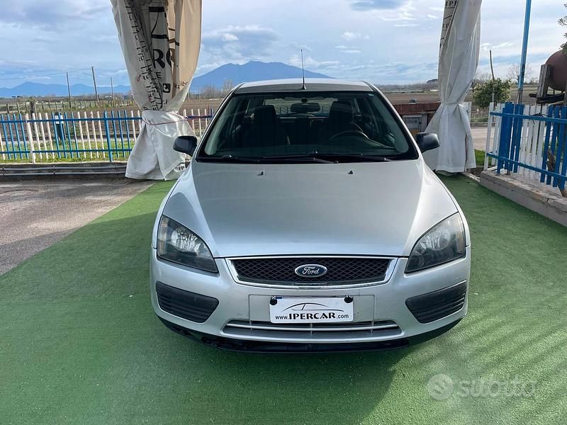 Usata Ford Focus 116 CV (85 kW) 2007 Grigio Berlina