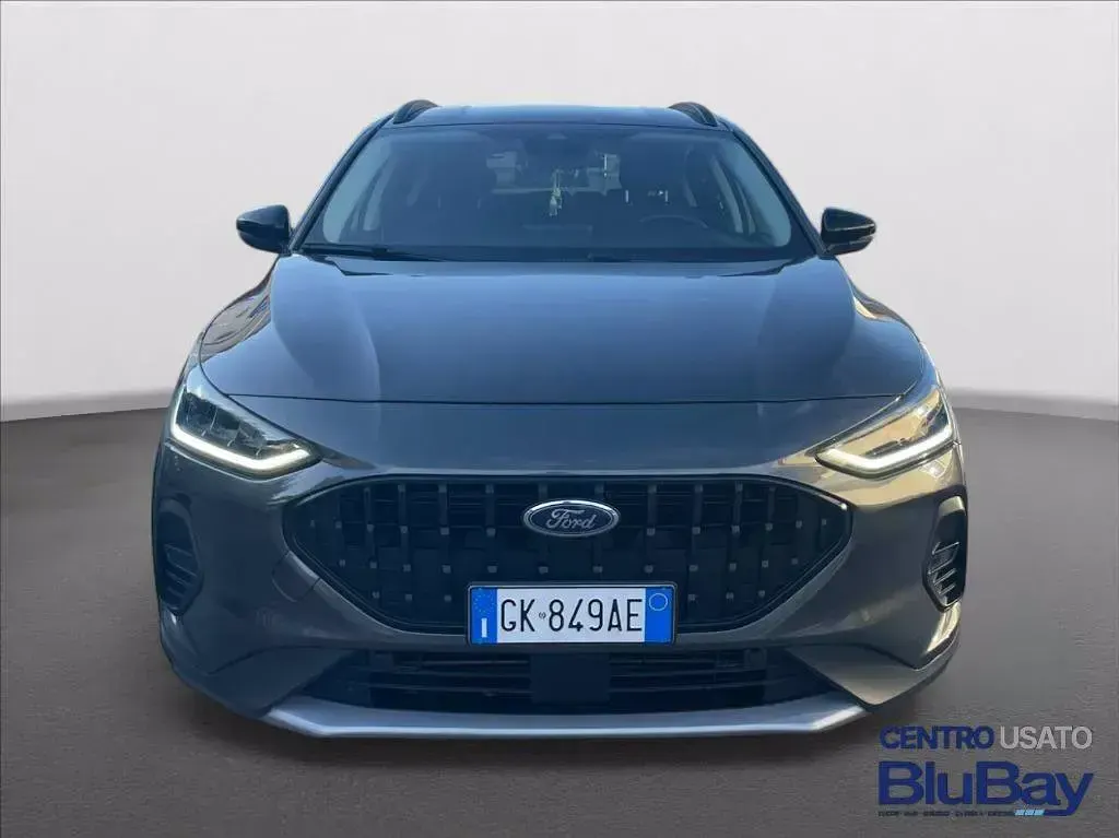 Begagnad Ford Focus Active 125 HK (91 kW) 2022 Grå Sedan