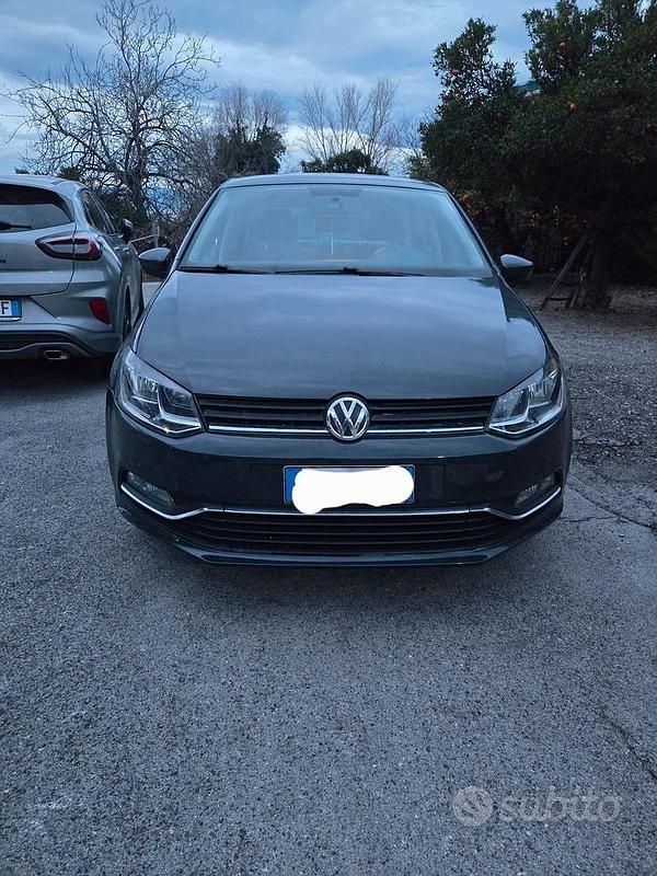 Usata VW Polo 60 CV (44 kW) 2017 Grigio Utilitaria