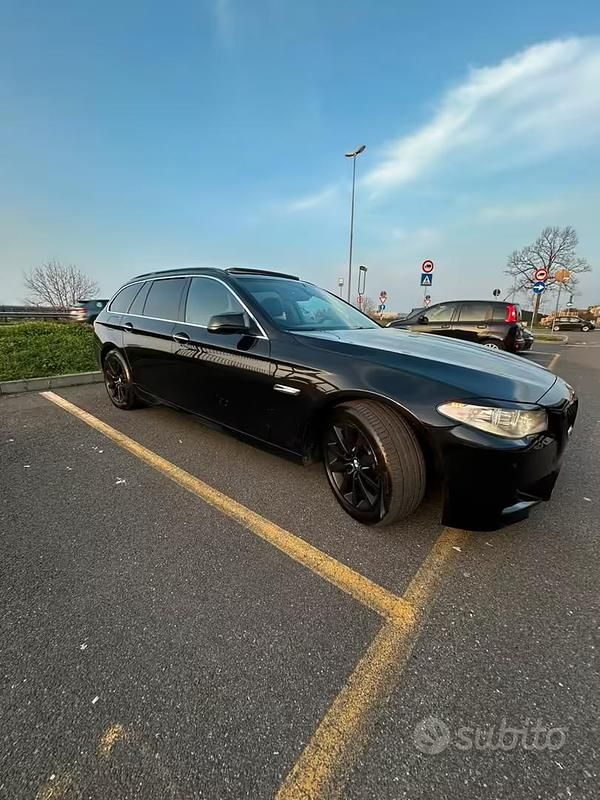 Usata BMW 530 245 CV (180 kW) 2012 Nero Station wagon