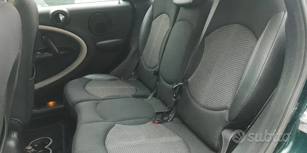 Usado Mini Cooper D Countryman 111 HP (81 kW) 2013 Verde SUV