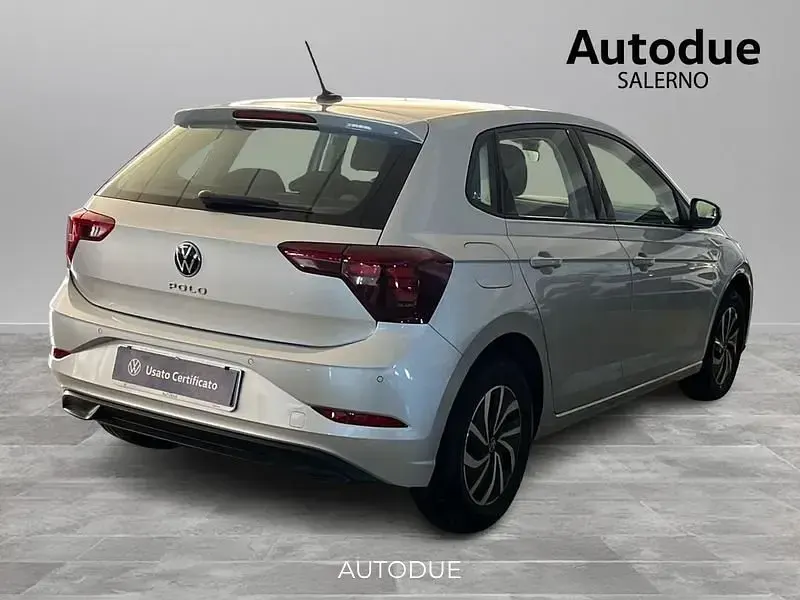 Usata VW Polo Life 95 CV (69 kW) 2025 Reflex silver metallizzato Utilitaria