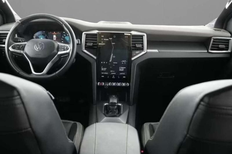 Usata VW Amarok Aventura 241 CV (177 kW) 2023 Nero Pick-up