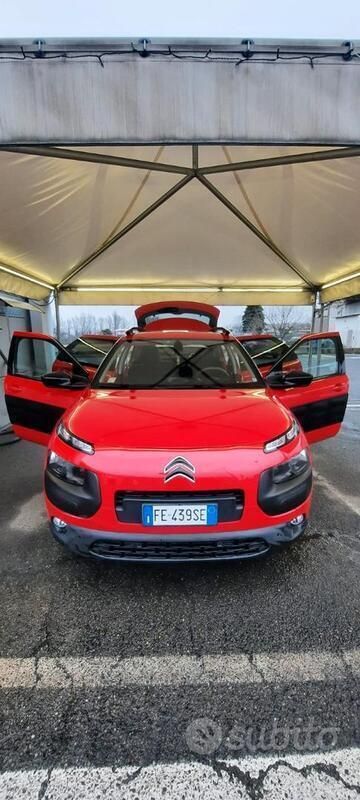 Usata Citroën C4 Cactus 82 CV (60 kW) 2016 Rosso Utilitaria