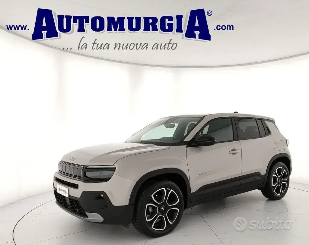 Usata Jeep Avenger Summit 101 CV (74 kW) 2025 Grigio SUV