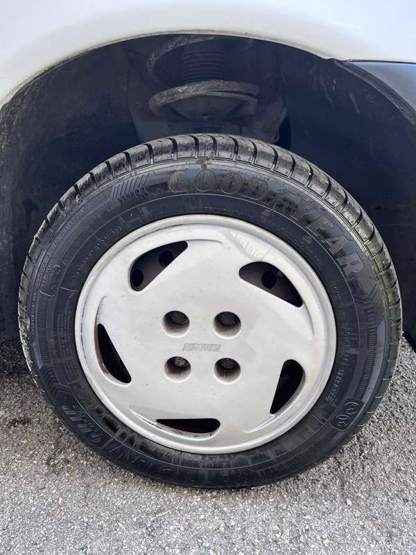 Usata Fiat Punto S 54 CV (39 kW) 1996 Bianco Utilitaria