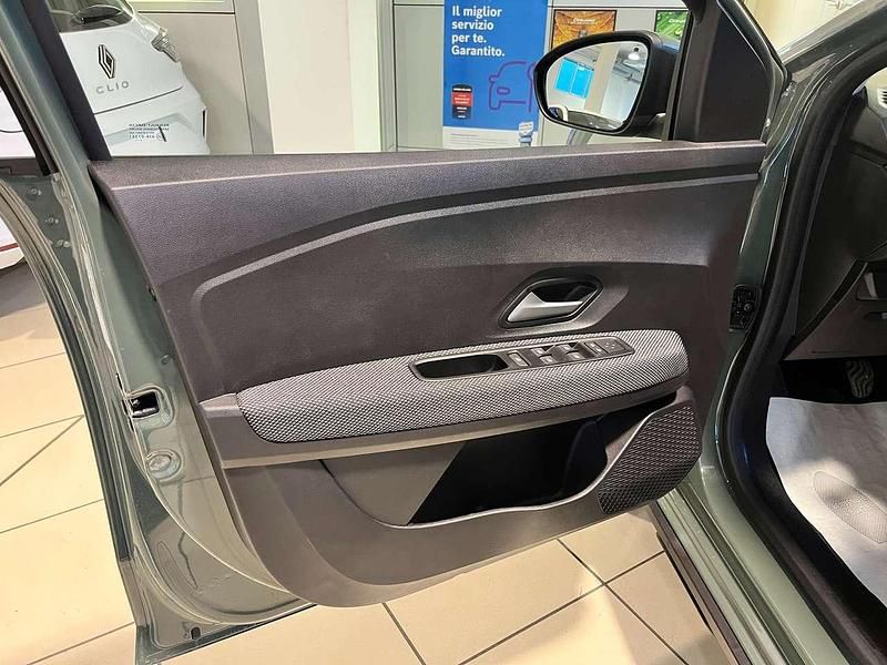 Nuova Dacia Sandero Expression 101 CV (74 kW) 2025 Bianco Utilitaria