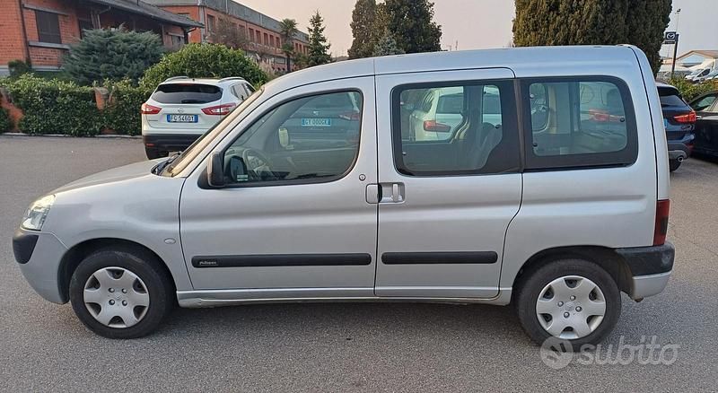 Usata Citroën Berlingo 75 CV (55 kW) 2002 Grigio Monovolume