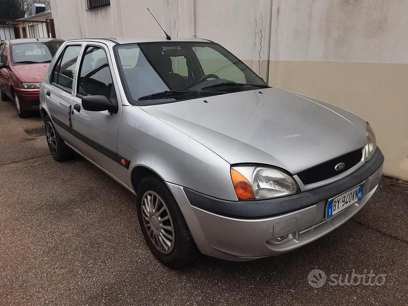 Usata Ford Fiesta 2002 Utilitaria