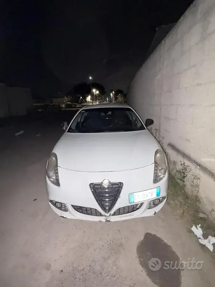 Usata Alfa Romeo Giulietta 105 CV (77 kW) 2012 Utilitaria