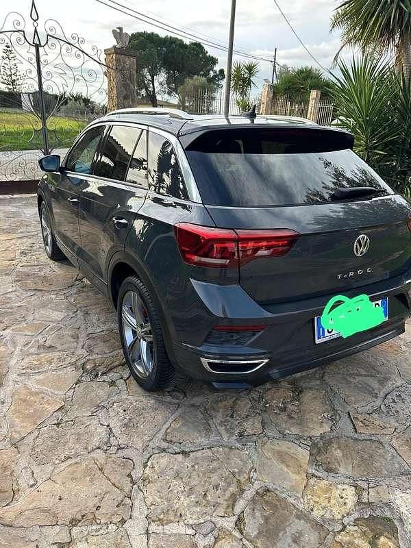 Usata VW T-Roc Style 150 CV (110 kW) 2020 Grigio SUV