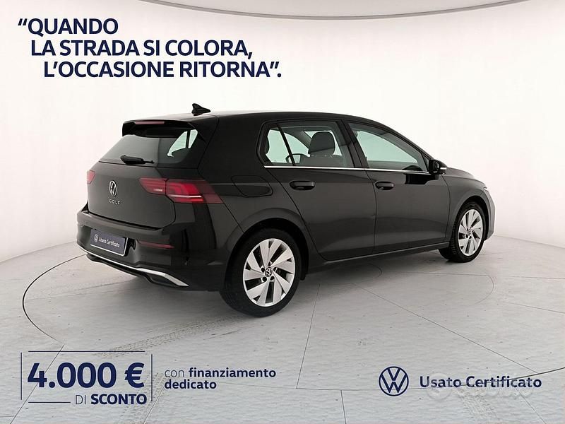 Begagnad VW Golf VIII Style 150 HK (110 kW) 2025 Svart Sedan