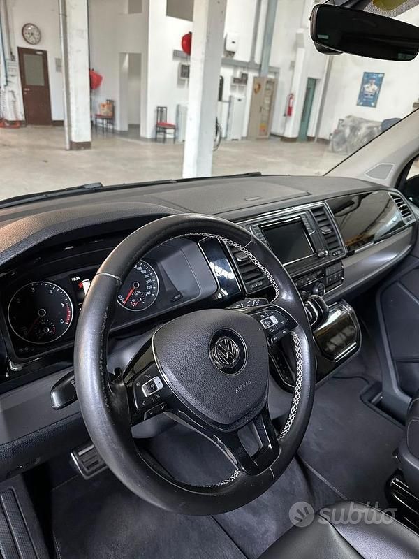 Usata VW T6 Generation Six 204 CV (150 kW) 2015 Nero Furgone