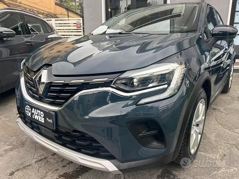 Usata Renault Captur 100 CV (73 kW) 2020 Verde SUV