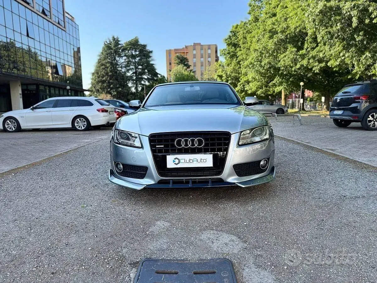 Usata Audi A5 Cabriolet Ambiente 240 CV (176 kW) 2011 Grigio Cabrio