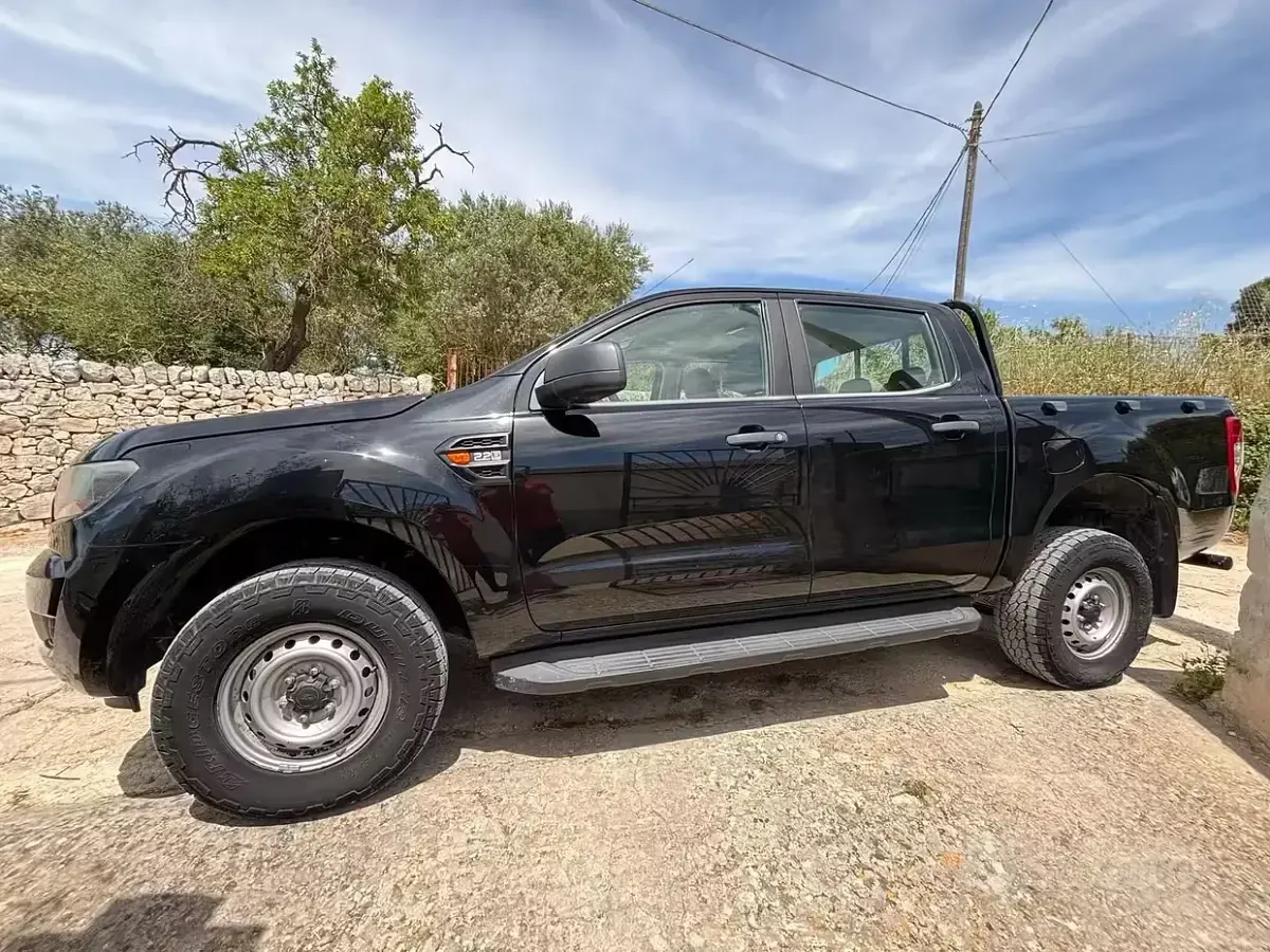 Usata Ford Ranger 160 CV (117 kW) 2018 Nero Pick-up