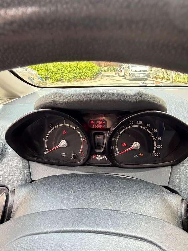Usata Ford Fiesta Titanium 68 CV (50 kW) 2009 Utilitaria