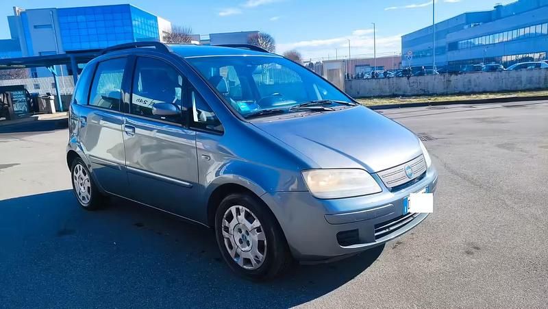 Usata Fiat Idea 69 CV (50 kW) 2007 Grigio Monovolume