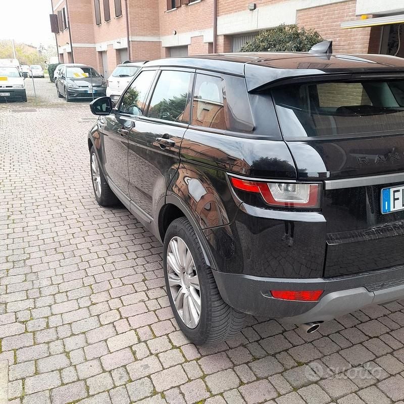 Usata Land Rover Range Rover evoque Pure 150 CV (110 kW) 2017 Nero SUV