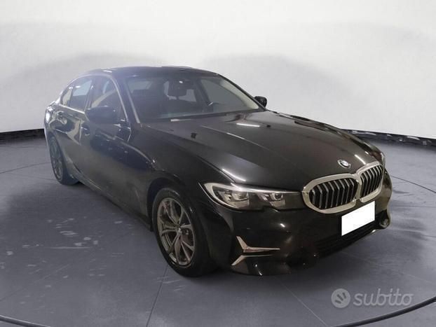 Usata BMW 320 Luxury Line 190 CV (139 kW) 2019 Nero Berlina
