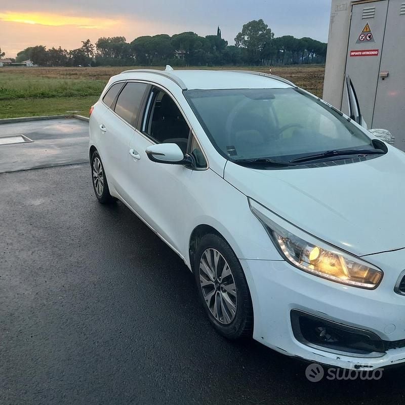 Usata Kia Ceed 110 CV (80 kW) 2018 Bianco Utilitaria