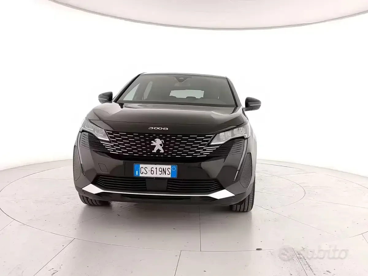Usata Peugeot 3008 Allure 131 CV (96 kW) 2024 Nero SUV