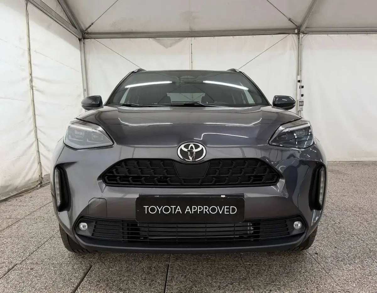 Nuova Toyota Yaris Cross Trend 92 CV (67 kW) 2026 Grigio SUV